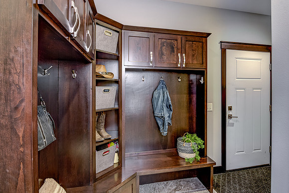 16c - mudroom-1