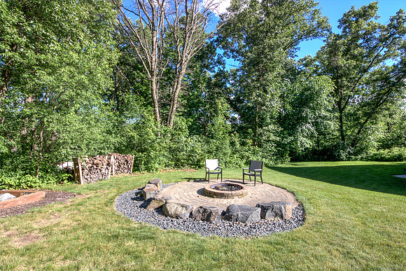19 - Backyard-06
