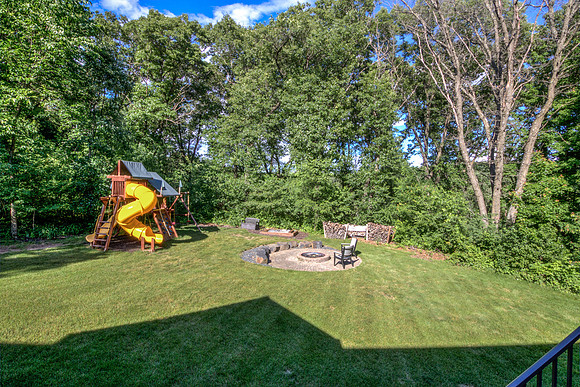 19 - Backyard-10
