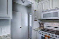 03 - Kitchen-6