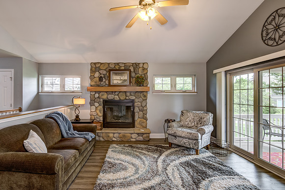 02 - Living Room-1
