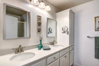 07 - Primary Bathroom-2