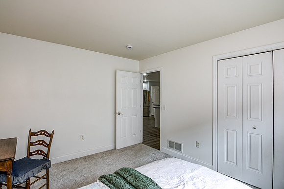 10 - Main Level Bedroom - 1-2