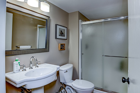 12b - Bathroom-2