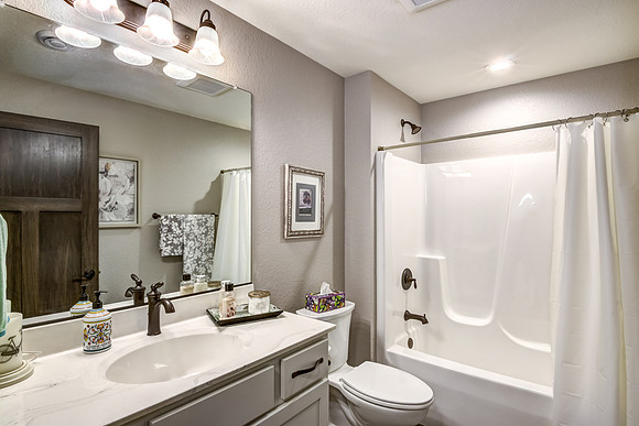 12b - Bathroom-3