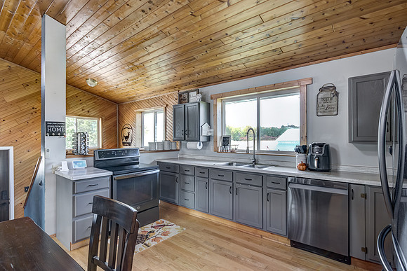 03 - Kitchen-6