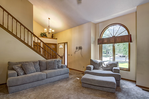 02 - Living Room-4