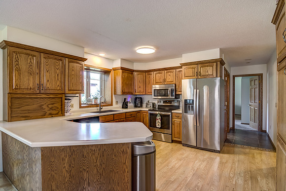 03 - Kitchen-1