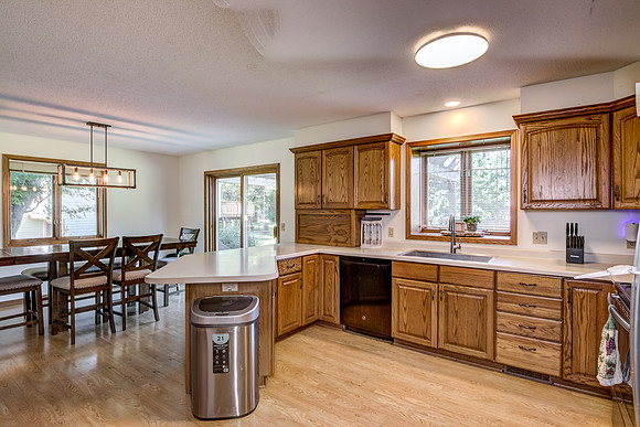 03 - Kitchen-4