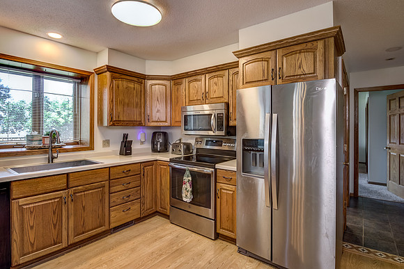 03 - Kitchen-7