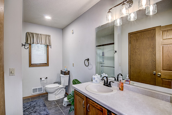 12b - Bathroom-1