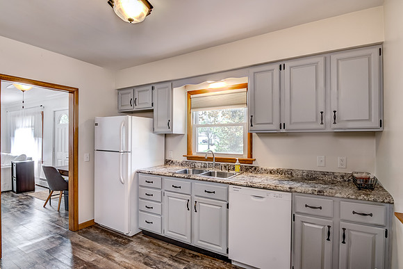 03 - Kitchen-3