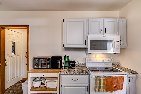 03 - Kitchen-6
