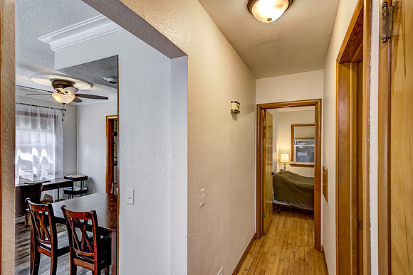 16A - Interior-1