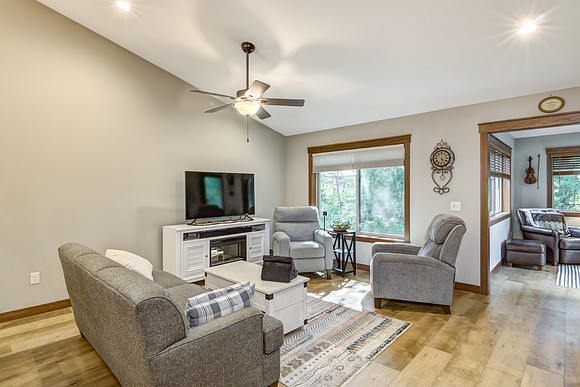 02 - Living Room-1