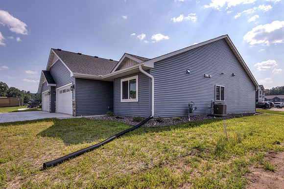 20 - Exterior-4