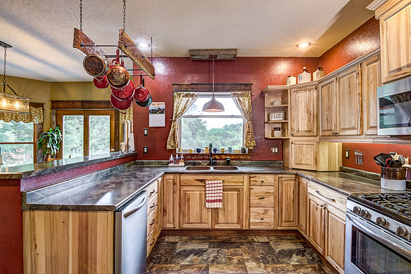 03 - Kitchen-3