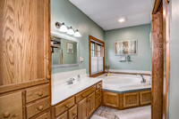 07 - Primary Bathroom-1