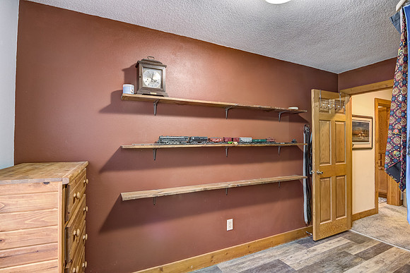 11 - Upper Level Bedroom - 4-2