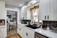 03 - Kitchen-5