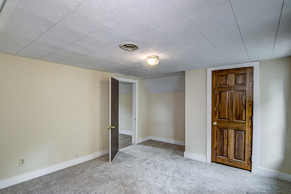 11 - Upper Level Bedroom - 1-2