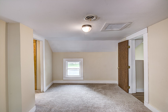 11 - Upper Level Bedroom - 2-2