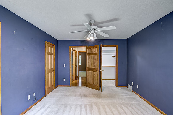 06 - Primary Bedroom-2