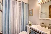 07 - Primary Bathroom-1
