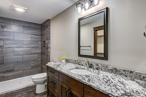 07 - Primary Bathroom-1