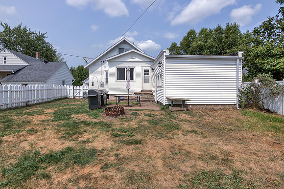19 - Backyard-1