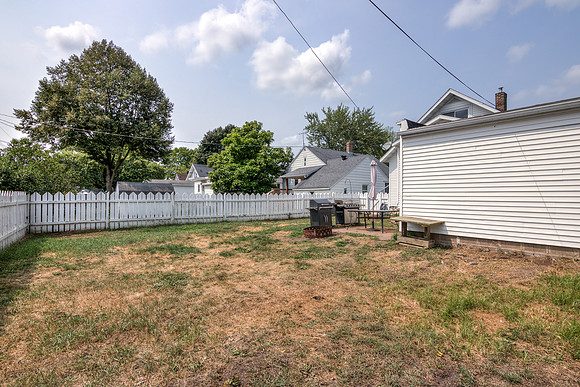 19 - Backyard-4