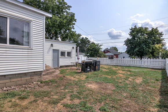 19 - Backyard-6