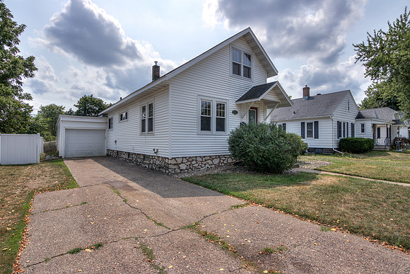 20 - Exterior-3