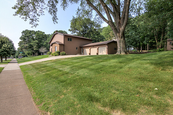 20 - Exterior-3