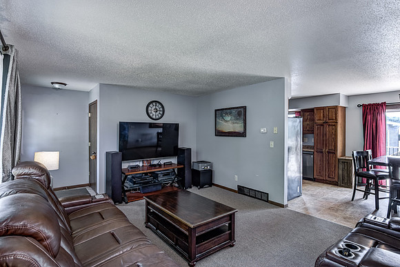 02 - Living Room-3