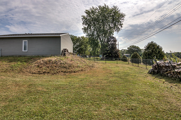 19 - Backyard-4