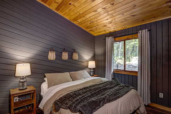 10 - Main Level Bedroom - 1-1