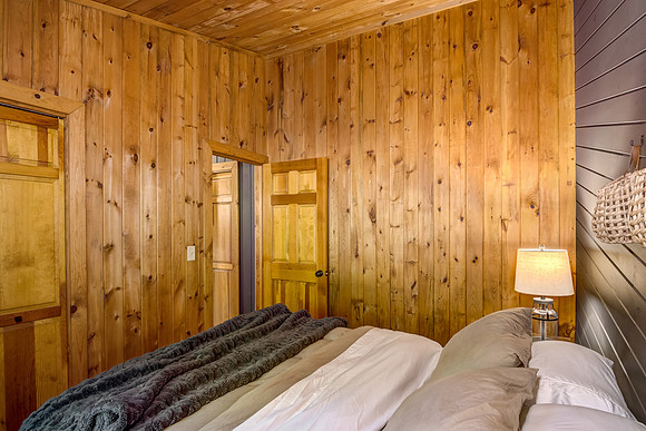 10 - Main Level Bedroom - 1-2