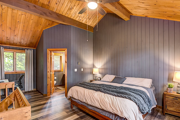 11 - Upper Level Bedroom - 1-3