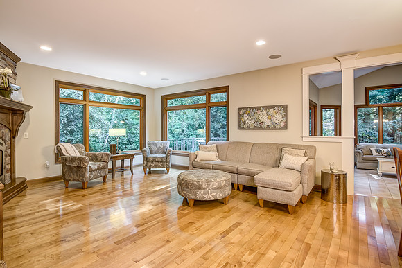 02 - Living Room-3