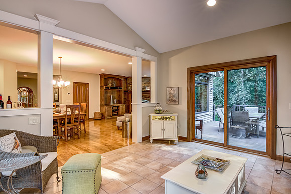 05 - Family Room-2