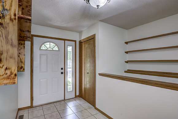xxxx16B - Entry-1