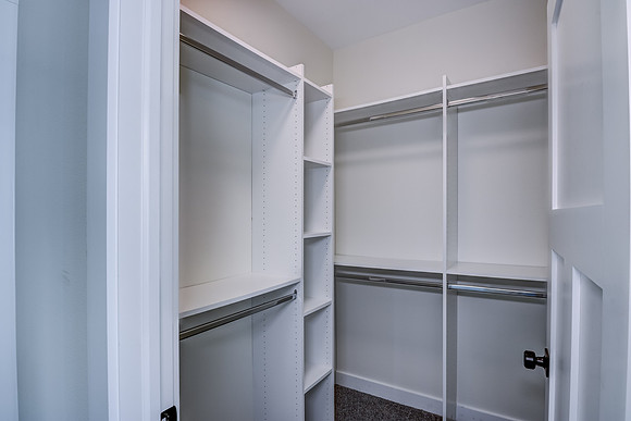 07 - Primary Bathroom-2