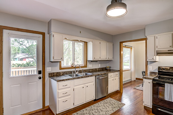 03 - Kitchen-1