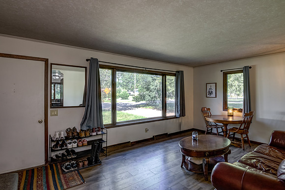 02 - Living Room-2