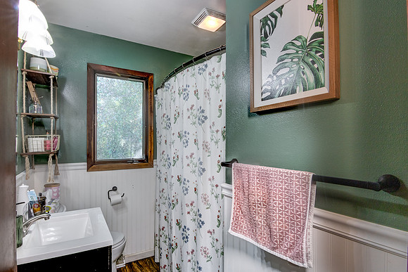 12b - Bathroom-1-Edit