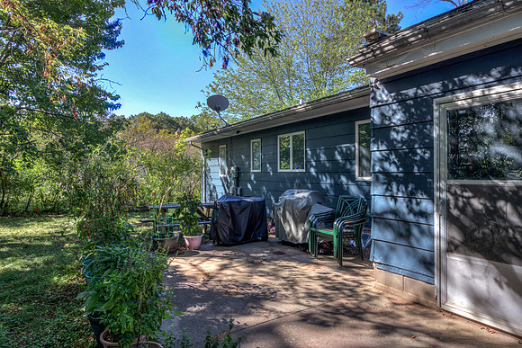 19 - Backyard-2