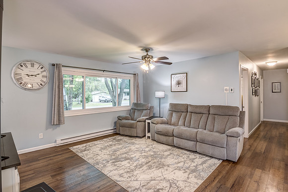 02 - Living Room-2