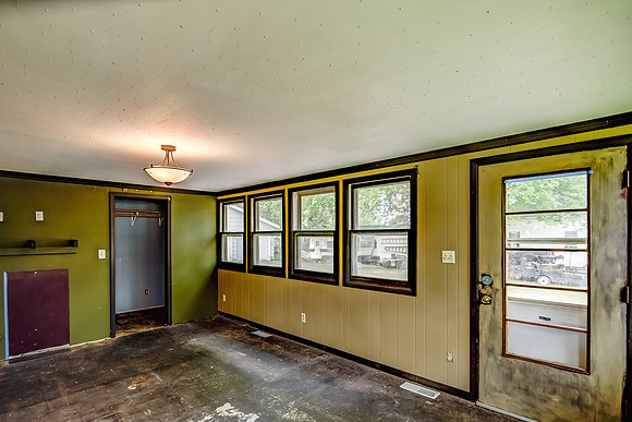 05 - Family Room-1-DAI