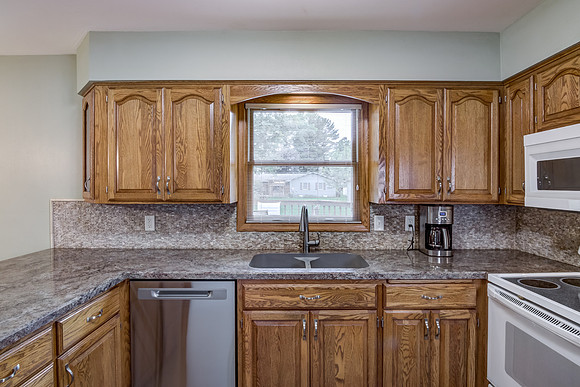 03 - Kitchen-6